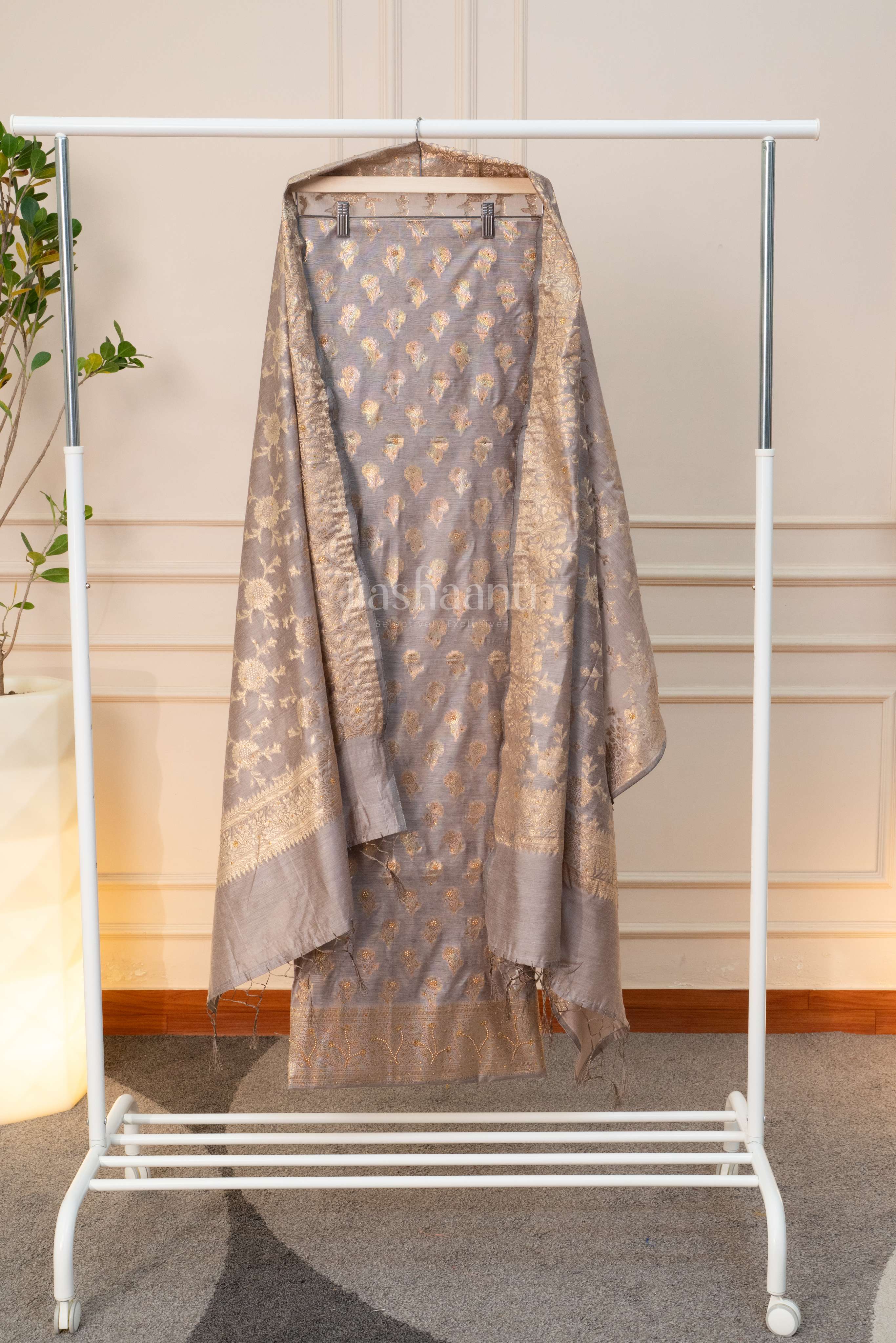 Graceful Grey Kurta Set