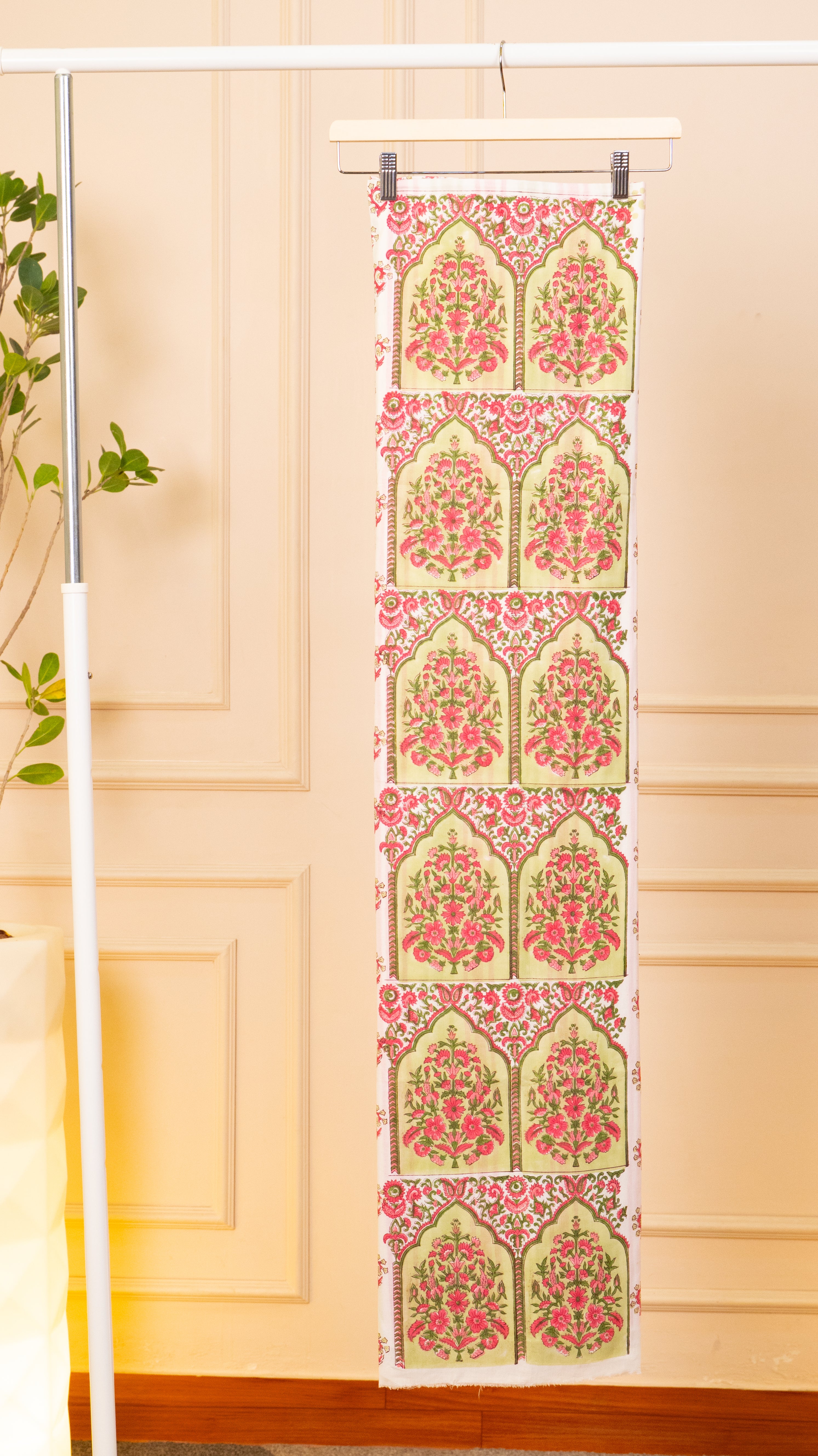 Blossoming Arch Mul Cotton Unstitched Suit Set