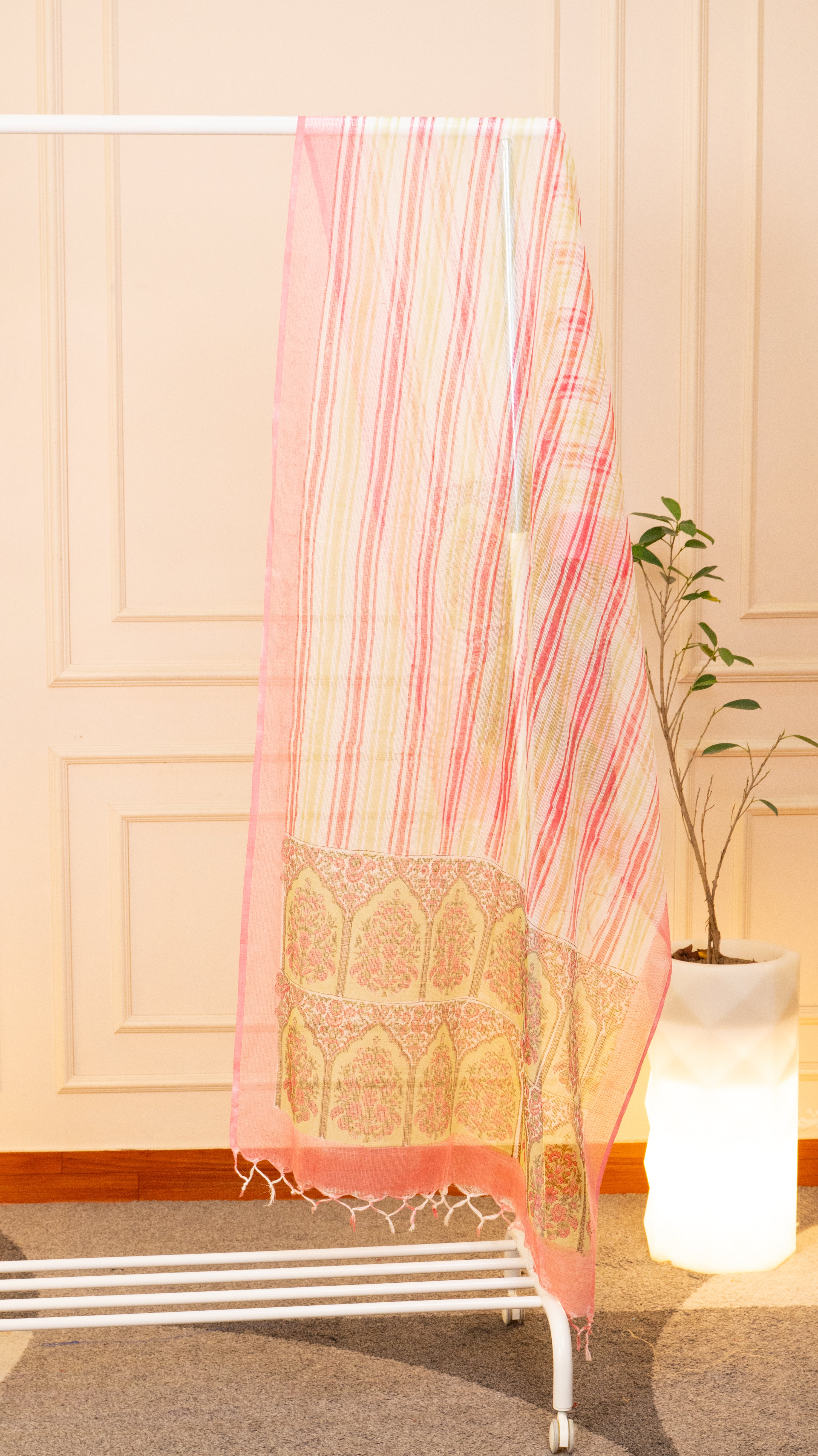 Blossoming Arch Mul Cotton Unstitched Suit Set