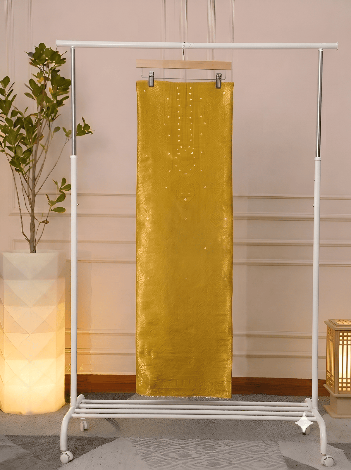 Zari Diamond Woven Motif on Golden Silk Close-up – Jiashaanti
