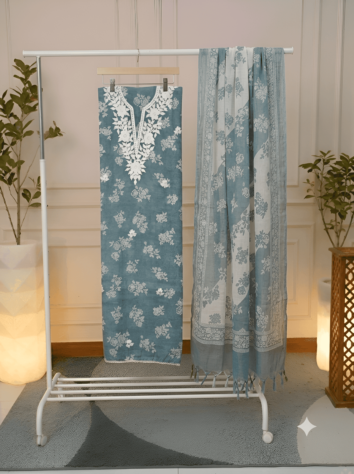 Teal Grey Floral Printed Cotton Fabric Draped – Jiashaanti
